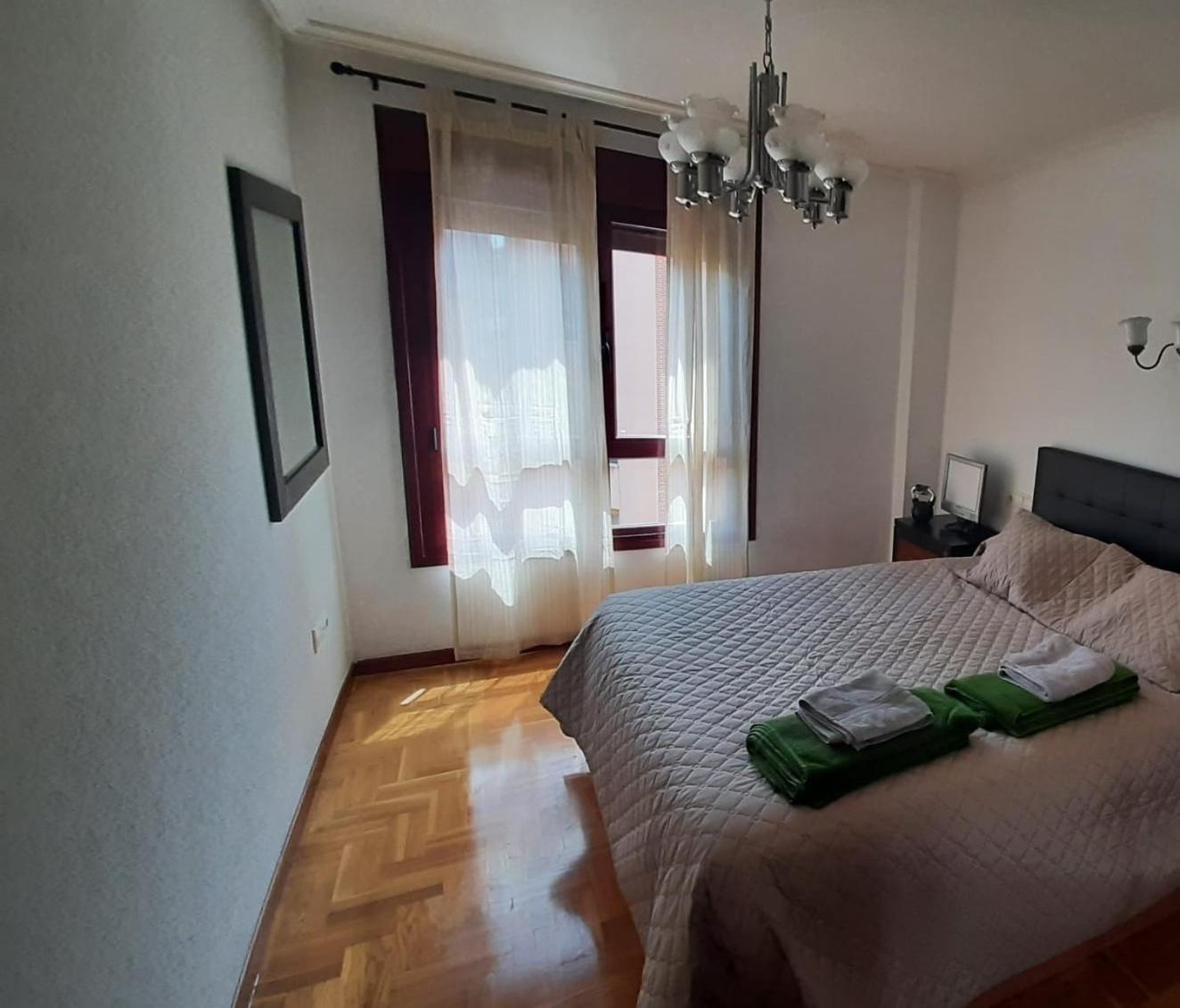 Sar Inn - Garaje Incluido Avilés Extérieur photo